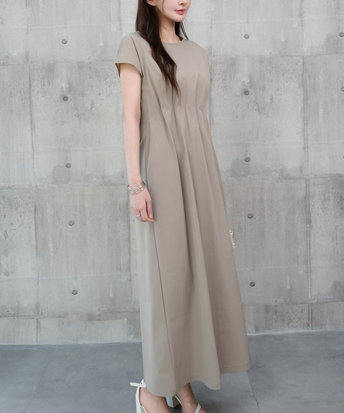 DRESS PLUS(ドレスプラス)の「ロングワンピ ラッシュガード ウエストタック(ワンピース・レディース・チャコール/ダークベージュ/ブラック・M/L)」の22枚目の写真