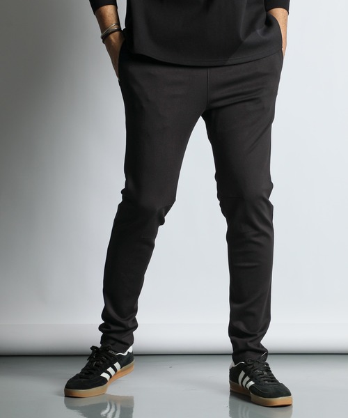 The DUFFER of ST.GEORGE(ザダファーオブセントジョージ)の「【WEB限定アイテム】HIGH DENSITY LIGHT PONTE SKINNY JOGGER PANTS: ロングレングス ライトポンチ スキニーパンツ / 超ストレッチ / 美脚スリム(スウェットパンツ・メンズ・チャコールグレー/ブラック・SMALL/MEDIUM/LARGE/X-LARGE)」の3枚目の写真