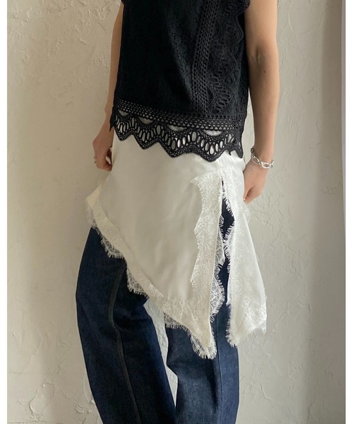 She's Closet(シーズクローゼット)の「アシンメトリー サイドスリット 付け裾 レイヤード 巻きスカート / レースサテンスカート(スカート・レディース・アイボリー/ブラウン/ブラック・FREE)」の8枚目の写真