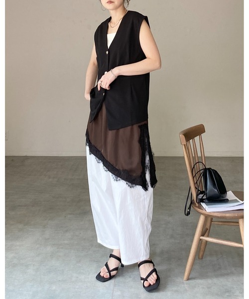 She's Closet(シーズクローゼット)の「アシンメトリー サイドスリット 付け裾 レイヤード 巻きスカート / レースサテンスカート(スカート・レディース・アイボリー/ブラウン/ブラック・FREE)」の20枚目の写真