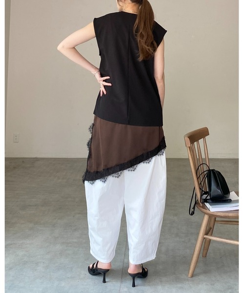 She's Closet(シーズクローゼット)の「アシンメトリー サイドスリット 付け裾 レイヤード 巻きスカート / レースサテンスカート(スカート・レディース・アイボリー/ブラウン/ブラック・FREE)」の21枚目の写真