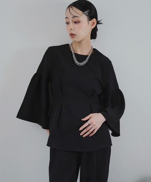Doula Doula(ドゥーラドゥーラ)の「【セットアップ】フレアスリーブウエストタックトップス&パンツ 上下2点セット(セットアップ・レディース・ネイビー/ベージュ/ブラック・L/M)」の1枚目の写真