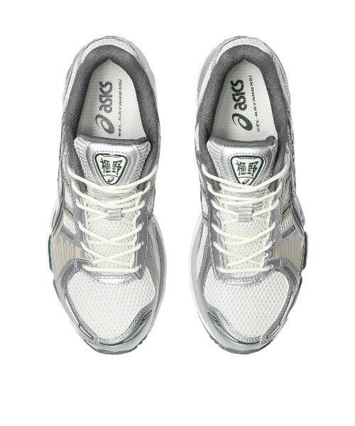 ASICS（アシックス）の「ASICS GEL-KAYANO 12.1（アシックス ゲルカヤノ 12.1）（スニーカー・メンズ・ホワイト系/ベージュ系・23cm/23.5cm/24cm/24.5cm/25cm/25.5cm/26cm/26.5cm/27cm/27.5cm/28cm/28.5cm/29cm）」の14枚目の写真