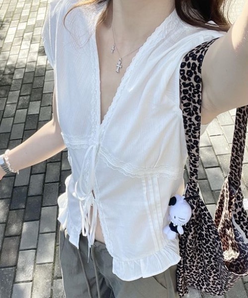 Teem Store(チームストア)の「フレンチスリーブフロントリボントップス(シャツ/ブラウス・レディース・ホワイト・L/M/S)」の7枚目の写真