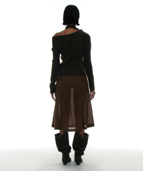 PARTIMENTO WOMEN(パルティメントウィメン)の「タイネックストラップアシンメトリーニットトップ_ブラウン(ニット/セーター・レディース・その他・SMALL/MEDIUM)」の3枚目の写真