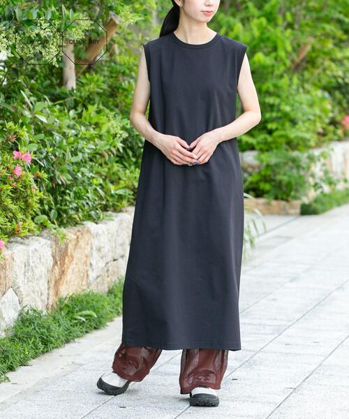 EKAL(エカル)の「『UVカット/吸水速乾』DRY OUT SLEEVLESS ONEPIECE(ワンピース・レディース・アイボリー/ネイビー/ブラウン/ピンク・ONE)」の3枚目の写真