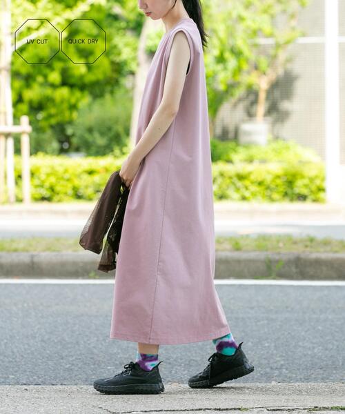 EKAL(エカル)の「『UVカット/吸水速乾』DRY OUT SLEEVLESS ONEPIECE(ワンピース・レディース・アイボリー/ネイビー/ブラウン/ピンク・ONE)」の4枚目の写真