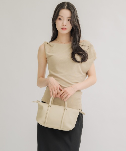 NEUNA(ヌナ)の「【内ポケット付き◎】ソフトレザーベルトハンドバッグ(トートバッグ・レディース・アイボリー/ベージュ/グレー・FREE)」の15枚目の写真