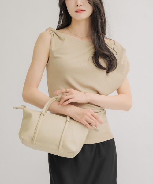 NEUNA(ヌナ)の「【内ポケット付き◎】ソフトレザーベルトハンドバッグ(トートバッグ・レディース・アイボリー/ベージュ/グレー・FREE)」の12枚目の写真