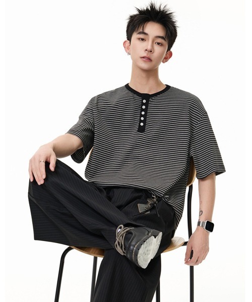 Ressaca(レサーカ)の「ボーダー柄ヘンリーネックTシャツ(Tシャツ/カットソー・メンズ・ブラック/ホワイト・XL/L/M)」の5枚目の写真
