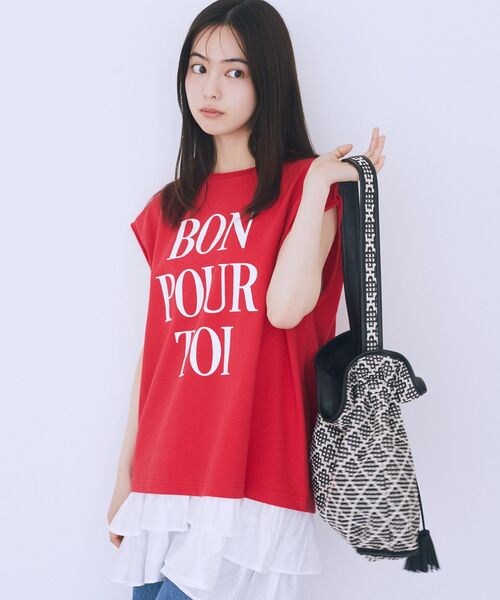 earth music&ecology（アースミュージックアンドエコロジー）の「フレンチスリーブプリントTシャツ（Tシャツ/カットソー・レディース・オフホワイト/チャコールグレー/レッド・FREE）」の5枚目の写真