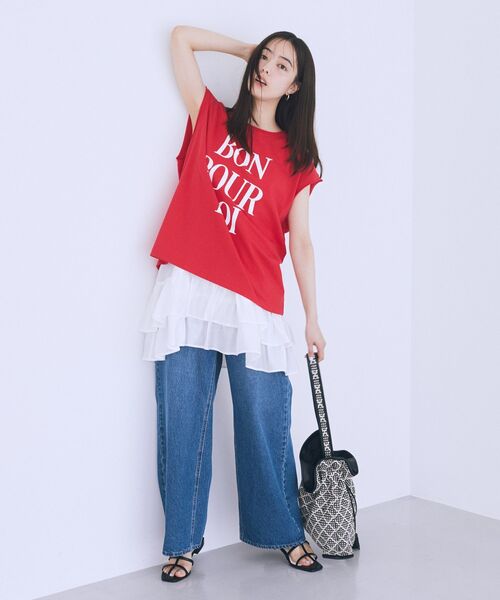 earth music&ecology（アースミュージックアンドエコロジー）の「フレンチスリーブプリントTシャツ（Tシャツ/カットソー・レディース・オフホワイト/チャコールグレー/レッド・FREE）」の8枚目の写真