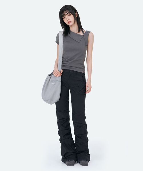 Miseki SEOUL(ミセキソウル)の「Shoulder strap unbalance top CHARCOAL(Tシャツ/カットソー・レディース・その他・1/2)」の5枚目の写真
