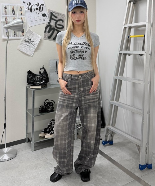 Figments(フィグメンツ)の「フェードチェックカーブパンツ(その他パンツ・レディース・グレー・LARGE/MEDIUM/SMALL)」の2枚目の写真