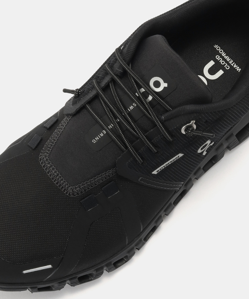 On(オン)の「On Cloud 6 Waterproof 3WF10051043(スニーカー・レディース・ブラック・23cm/23.5cm/24cm)」の6枚目の写真