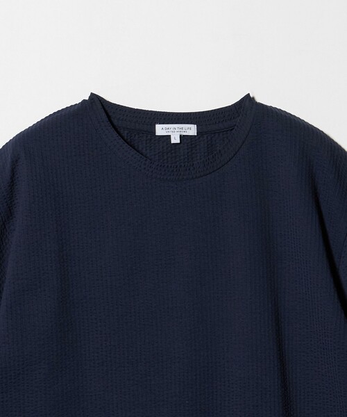A DAY IN THE LIFE UNITED ARROWS(アデイインザライフユナイテッドアローズ)の「シルケット サッカー リラックス カットソー-吸水速乾-<A DAY IN THE LIFE>(Tシャツ/カットソー・メンズ・その他1/ホワイト/ネイビー・L/M)」の6枚目の写真
