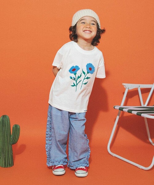 aBity select(アビティセレクト)の「【aBity select./アビティセレクト】サガラ刺繍フラワー半袖Tシャツ(Tシャツ/カットソー・キッズ・オフホワイト/マスタード/ブルー・130/110/100/120/90)」の7枚目の写真