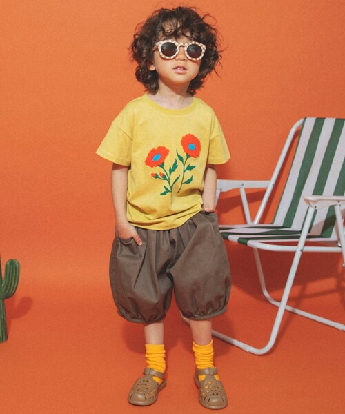aBity select(アビティセレクト)の「【aBity select./アビティセレクト】サガラ刺繍フラワー半袖Tシャツ(Tシャツ/カットソー・キッズ・オフホワイト/マスタード/ブルー・130/110/100/120/90)」の17枚目の写真