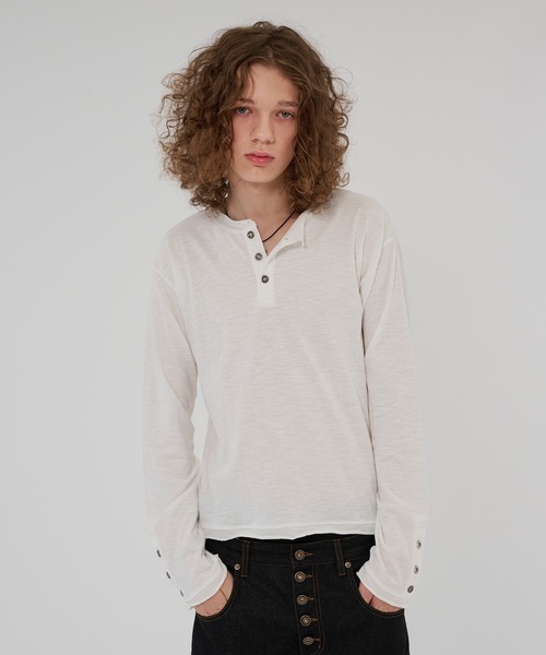 WISH FOR EVER（ウィッシュフォーエバー）の「ASSORT SLAB LIKE HENRY NECK LONG SLEEVE/アソートスラブライクヘンリーネックロングスリーブ（Tシャツ/カットソー・メンズ・ブラック系/チャコールグレー/ホワイト/ホワイト系/ブラック/ミント/グレー/ブラウン/ネイビー系/イエロー/ブルー/ネイビー/バーガンディー/グリーン系・SMALL/MEDIUM/LARGE）」の2枚目の写真