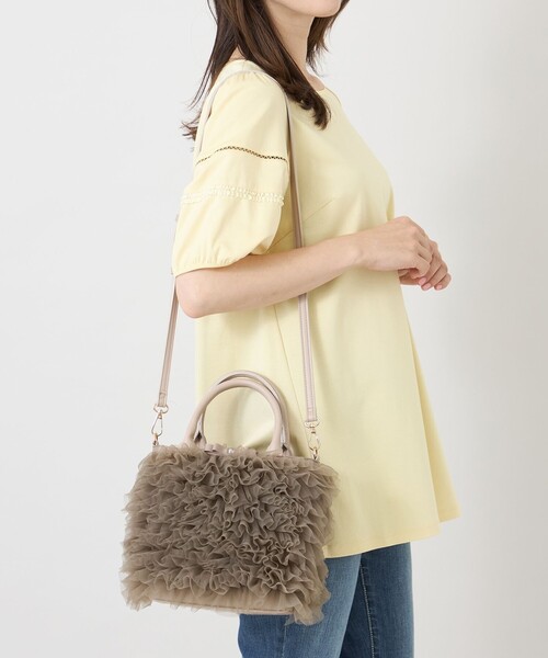TO BE CHIC(トゥー ビー シック)の「チュールフリルバッグ(ハンドバッグ・レディース・ベージュ系その他4/ピンク系その他2・FREE)」の4枚目の写真