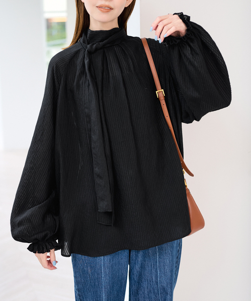 U by SPICK&SPAN(ユーバイスピックアンドスパン)の「シアーストライプ2WAYボウタイブラウス(シャツ/ブラウス・レディース・ブラック/ホワイト・FREE)」の13枚目の写真
