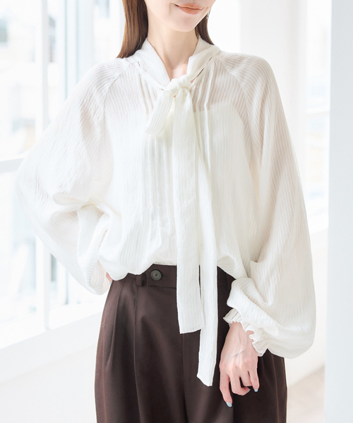 U by SPICK&SPAN(ユーバイスピックアンドスパン)の「シアーストライプ2WAYボウタイブラウス(シャツ/ブラウス・レディース・ブラック/ホワイト・FREE)」の22枚目の写真