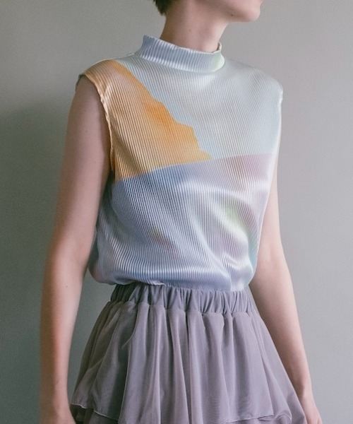 sahara(サハラ)の「Art Print Sleeveless Top(Tシャツ/カットソー・レディース・ブルー/ブラック/ライトブルー・FREE)」の3枚目の写真