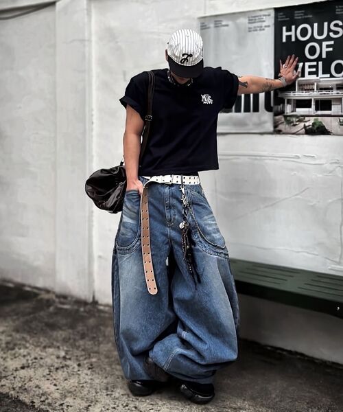 THE MILE(ザマイル)の「ガーメンツクロップマイラブクルーネック_GRAY(Tシャツ/カットソー・メンズ・その他・SMALL/MEDIUM/LARGE/X-LARGE)」の3枚目の写真