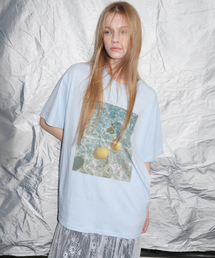 LEVAR（レバー）の「Moment Graphic T-shirt - Polar Sky-Blue（Tシャツ/カットソー）」