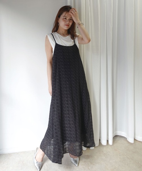 CORNERS(コーナーズ)の「花柄プリントシアーチェックキャミワンピース(ワンピース・レディース・ブラック/オフホワイト・M)」の7枚目の写真
