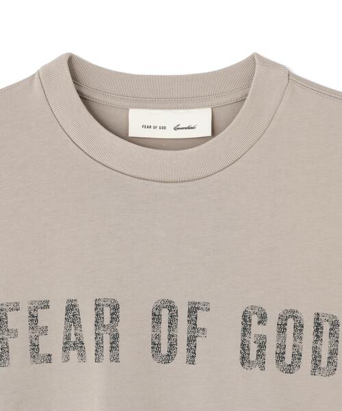 FOG ESSENTIALS（エフオージーエッセンシャルズ）の「Fear of God ESSENTIALS/FOG エッセンシャルズ/MERCH TEE（Tシャツ/カットソー・メンズ・アイボリー/ブルー/グレー・S/L/M）」の7枚目の写真