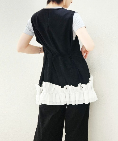 CRYSTAL BALL(クリスタルボール)の「Gathered Hem Sleeveless Tops(Tシャツ/カットソー・レディース・ベージュ/ブラック・FREE)」の17枚目の写真