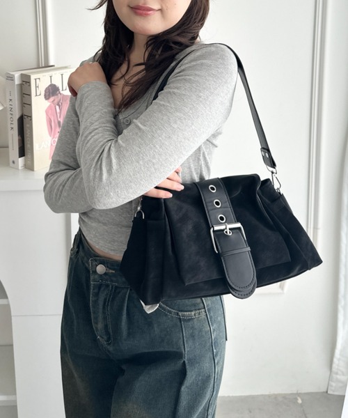 CLEA(クレア)の「ベルト付きスエードハンドショルダーバッグ(ハンドバッグ・レディース・ブラック/ブラウン/ダークブラウン・FREE)」の1枚目の写真