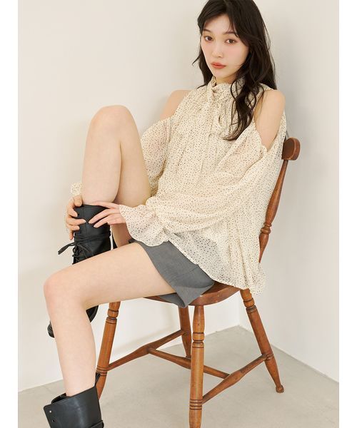 LILY BROWN(リリーブラウン)の「ドレープボウタイシフォンブラウス(シャツ/ブラウス・レディース・ライトブルー/ダークブラウン/アイボリー/マルチ・F)」の8枚目の写真