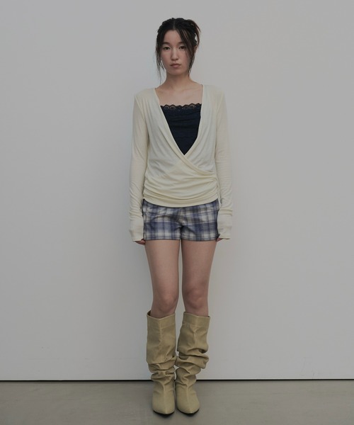 FEKETE(フェケテ)の「back zip-up compact shorts / タイトショートパンツ(その他パンツ・レディース・ブラック/ミント/ネイビー・LARGE/MEDIUM/SMALL)」の10枚目の写真