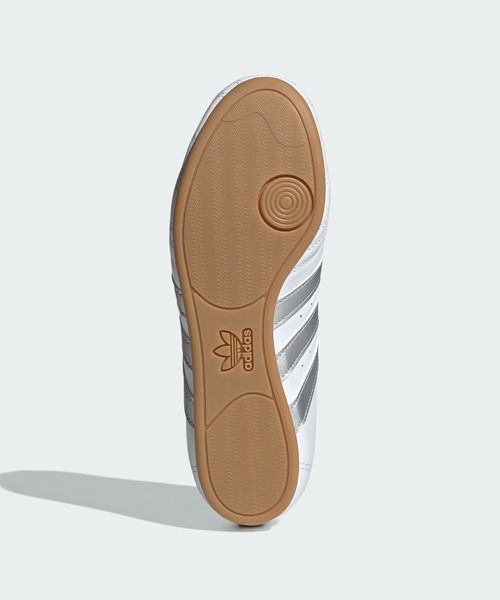 adidas(アディダス)の「テコンドー シューレース / Taekwondo Lace / アディダスオリジナルス adidas Originals ローカットスニーカー(スニーカー・レディース・ホワイト×シルバー・26.5cm/26.0cm/27.0cm/27.5cm/25.5cm/25.0cm/29.0cm/28.5cm/23.5cm/24.0cm/28.0cm/24.5cm/22.0cm/22.5cm/23.0cm)」の3枚目の写真