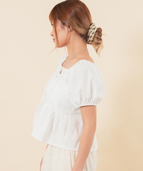 anap mimpi（アナップミンピ）の「パフスリーブフィットフレアブラウス（シャツ/ブラウス・レディース・ホワイト/ブラック・F）」の5枚目の写真