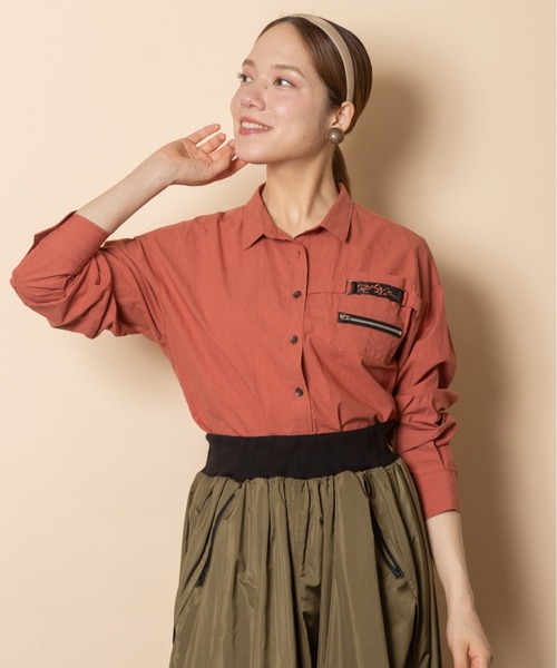 RESPEC(リスペック)の「タイプライター ロゴ刺繍デザインシャツ(シャツ/ブラウス・レディース・ネイビー/バーガンディー/オフホワイト・MEDIUM)」の15枚目の写真