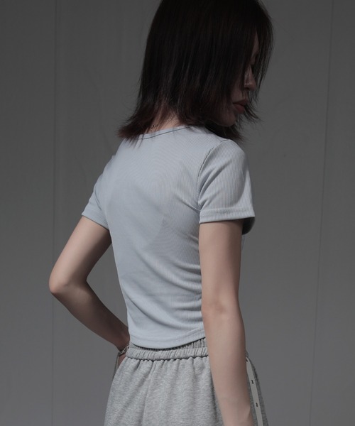 nonomi(ノノミ)の「コルセットライク スクエアネック リブ半袖Tシャツ(Tシャツ/カットソー・レディース・ブルー系その他7/ダークグレー/ブラック/ホワイト/グレイッシュブルー・M/L)」の17枚目の写真