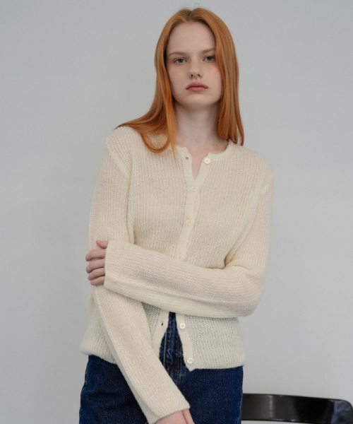 VLETI(ブレッティ)の「Mohair Round Knit Cardigan (Cream_beige)(カーディガン/ボレロ・レディース・ライトベージュ・FREE)」の2枚目の写真