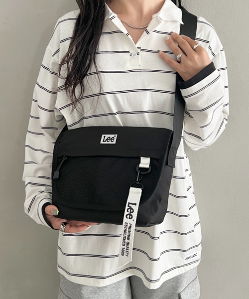 Lee(リー)の「Lee.撥水ポリエステル フラップショルダーバッグ.ミニショルダー(ショルダーバッグ・レディース・ブラック×グリーン/ブラック×ブラック/ブラック×ピンク/ブラック×パープル/ブラック×ホワイト・FREE)」の2枚目の写真