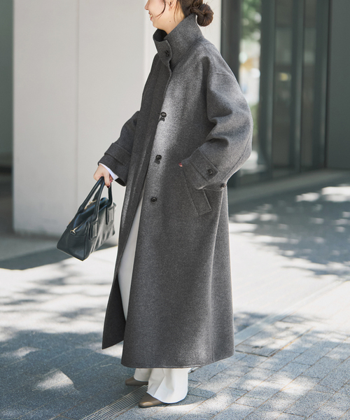 Spick & Span(スピックアンドスパン)の「スタンドカラーリバーロングコート(ノーカラーコート・レディース・チャコールグレー/ネイビー・38/36)」の12枚目の写真