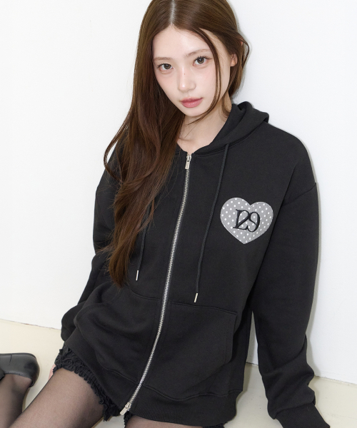 ILLIGO(イリゴ)の「129ドットフードジップアップブラック(パーカー・レディース・その他・SMALL/MEDIUM/LARGE)」の2枚目の写真