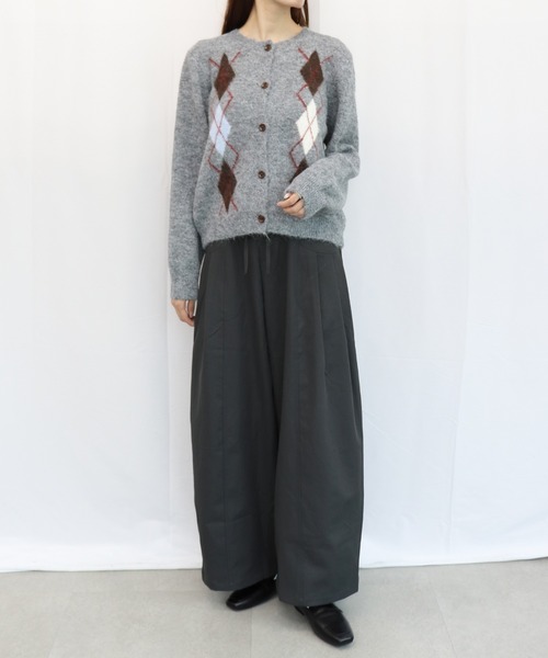 BONLECILL（ボンルシール）の「タックデザインストレッチコクーンパンツ（その他パンツ・レディース・ブラック/グレー・M/L）」の8枚目の写真