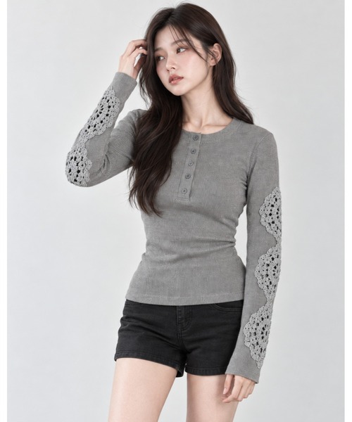 inst.ALL(インストール)の「クロシェスリーブヘンリーネックトップス(Tシャツ/カットソー・レディース・グレー/ブラック・M)」の9枚目の写真