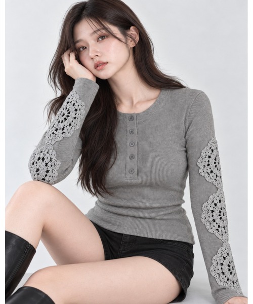 inst.ALL(インストール)の「クロシェスリーブヘンリーネックトップス(Tシャツ/カットソー・レディース・グレー/ブラック・M)」の7枚目の写真