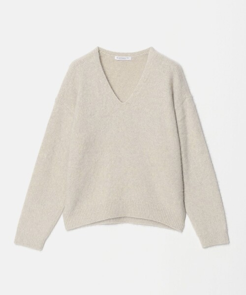 BEAUTY&YOUTH UNITED ARROWS(ビューティーアンドユースユナイテッドアローズ)の「フォックスカシミヤブレンド Vネック ニットプルオーバー(ニット/セーター・レディース・ブラック/ダークブラウン/ナチュラル/レッド・FREE)」の3枚目の写真