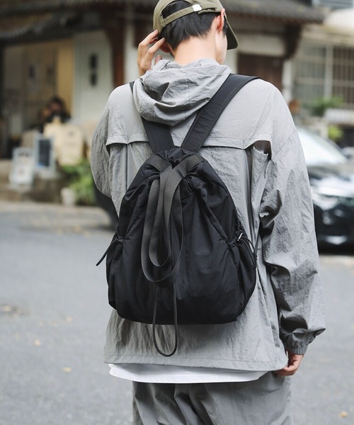 Culto(クルト)の「ナイロン テック ドローコード ナップサック / 2WAYドロストバックパック / ユニセックス(バックパック/リュック・レディース・ブラック/カーキ/ピンク/アイボリー・FREE)」の1枚目の写真