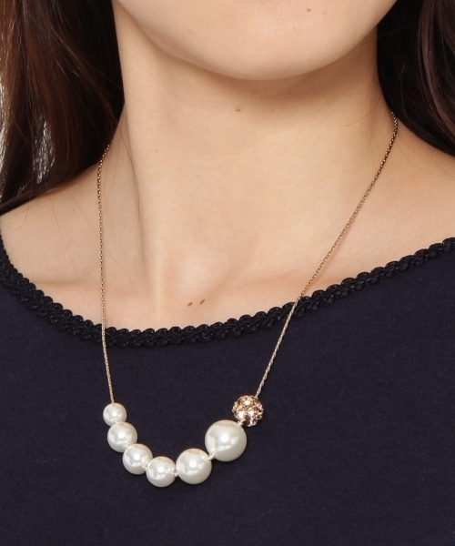 grove(グローブ)の「◆アシンメトリーロンデルネックレス(ネックレス・レディース・ピンク/クリア/ベージュ・00)」の5枚目の写真