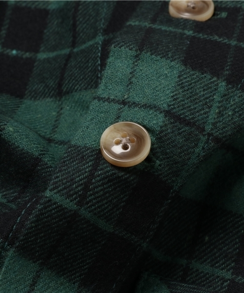 earth music&ecology(アースミュージックアンドエコロジー)の「シャツガウン(カーディガン/ボレロ・キッズ・グリーン/レッド・110/120/100)」の6枚目の写真